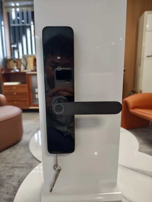 Serrure de porte connecté